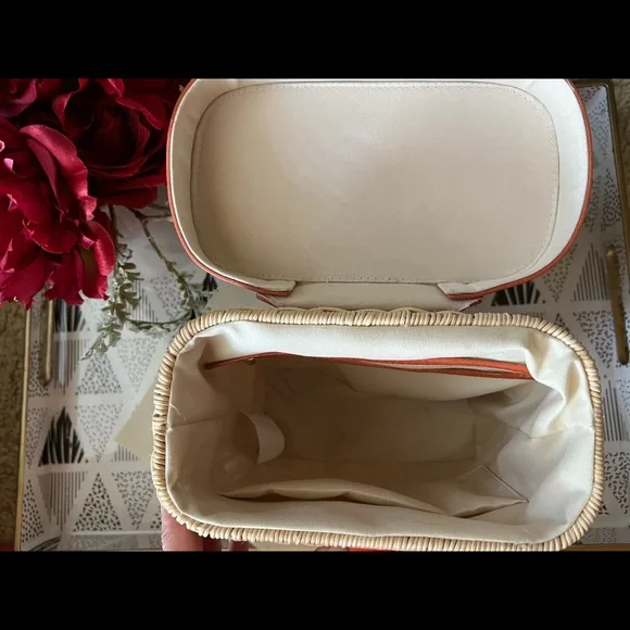 Tommy Bahama wicker bag/purse - Picture 4 of 7